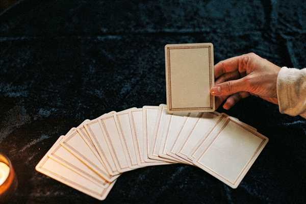 Discrete Representations in RL: Edan Meyer's Research Insights